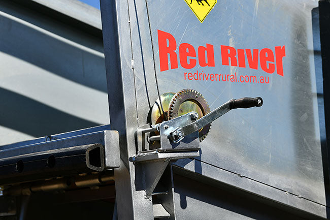 Red River Heavy Duty Adjustable Ramp With Walkway